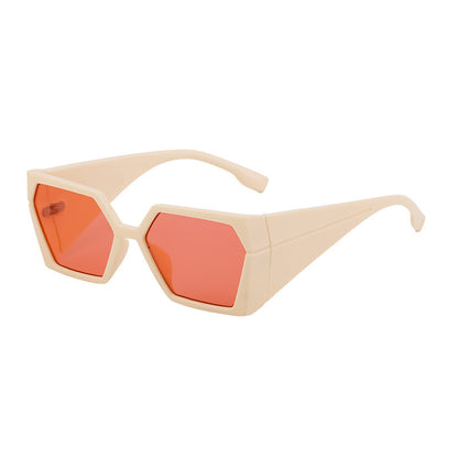 VogueLine™ – Trendy Sunwear